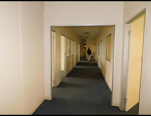 487M² OFFICE TO LET IN FERNDALE